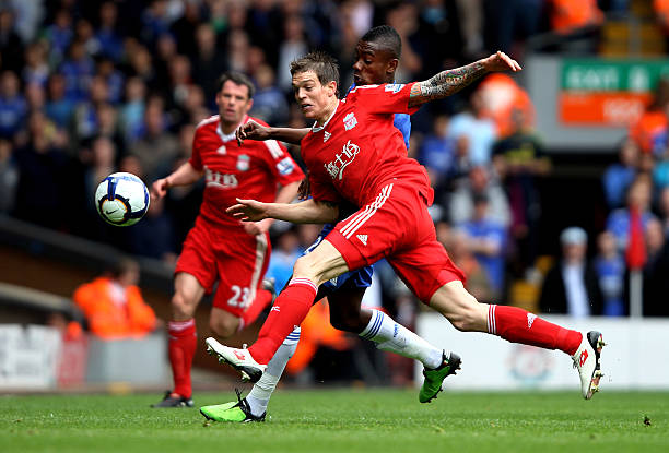 在球场上再 在球场上再